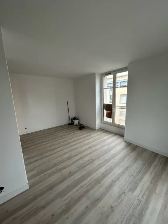 Remise en état d'un studio sur Nantes., Malville, RE2J