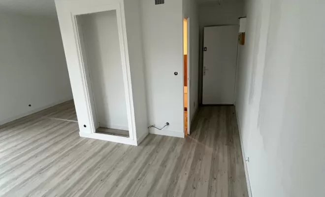 Remise en état d'un studio sur Nantes., Malville, RE2J